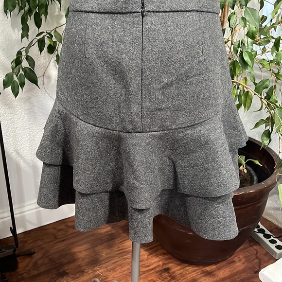 J. Crew Gray Wool Blend Flounce Mini Skirt Size 4 - Picture 6 of 8